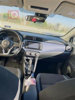 نيسان فيرسا